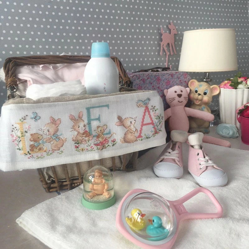 “Le grand ABC Lapinous” (Rabbit Alphabet) ABC pattern collection / alphabet cross-stitch chart book