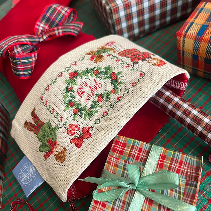 La botte ”Noël écossais”(スコットランドのクリスマスブーツ) クリスマス飾りクロスステッチキット VERONIQUE ENGINGER(ヴェロニク・アンジャンジェ)デザイン クロスステッチキット