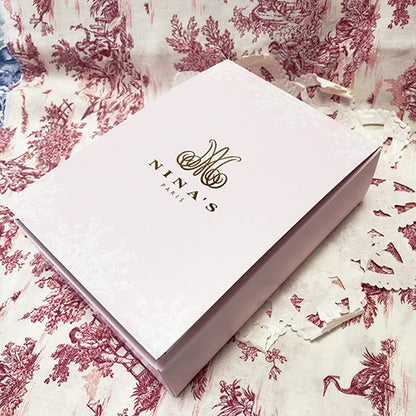 NINA’S Tea Tin 2-Piece Gift Set (Includes NINA’S limited-edition box, shopping bag, and gift wrapping)